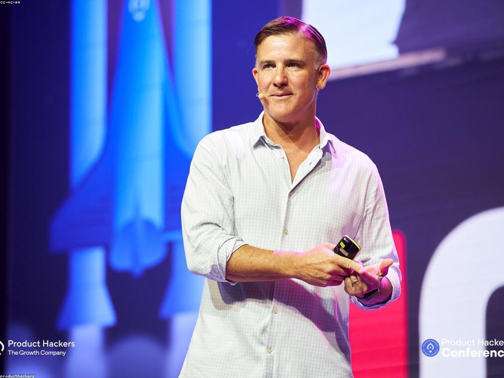 យុទ្ធសាស្ត្របាញ់តិច: ការបង្កើតសមត្ថភាពថ្មីសម្រាប់ទីផ្សារ